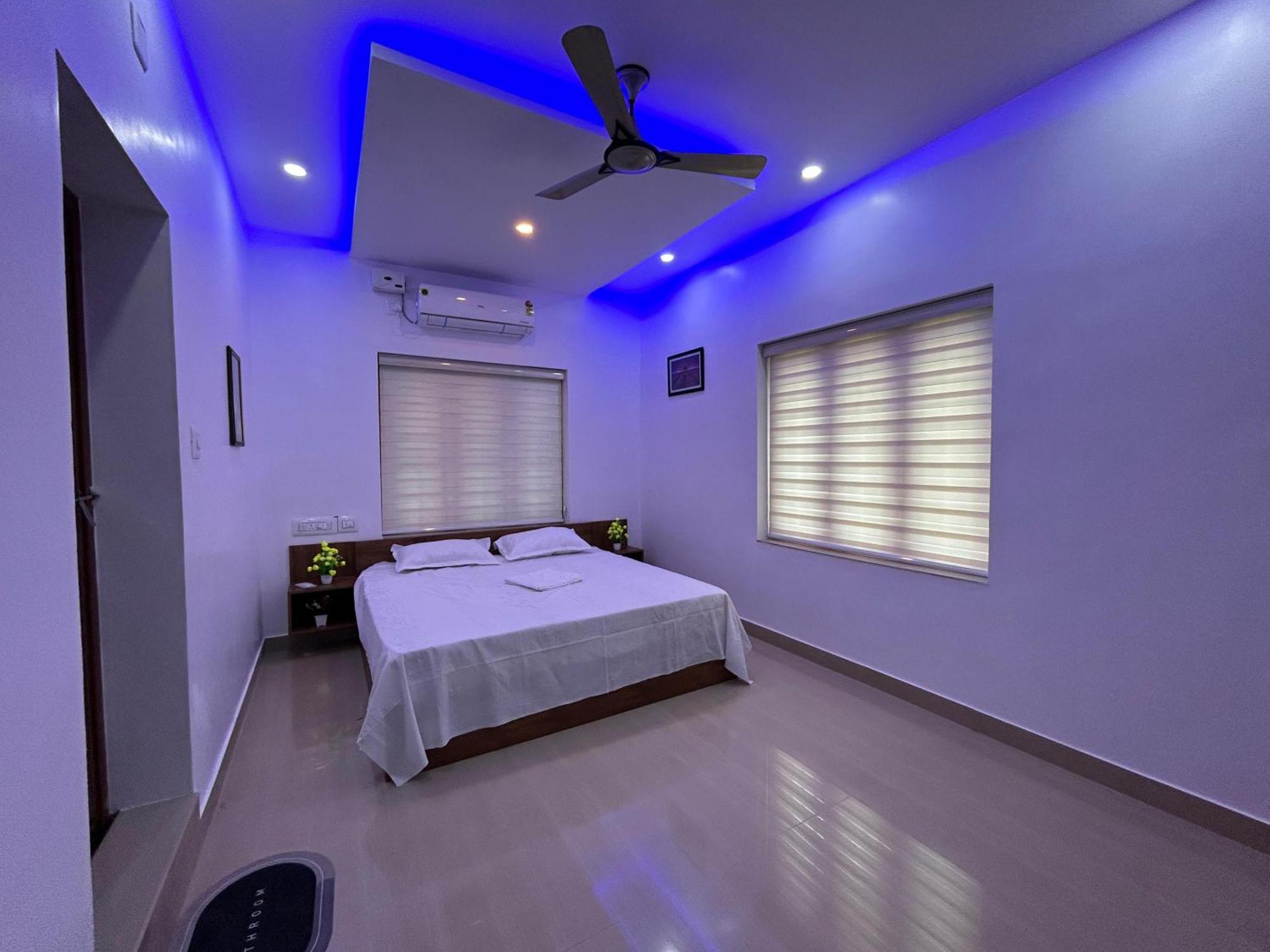Puzhayoram Homestay Thrissur Extérieur photo